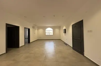 Apartment - 2 Bedrooms - 2 Bathrooms for rent in Saar - Northern Governorate