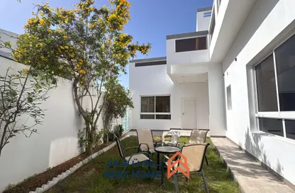 Villa - 6 Bedrooms for sale in Saar - Northern Governorate