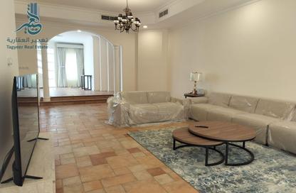 Villa - 4 Bedrooms - 5 Bathrooms for rent in Janabiya - Northern Governorate