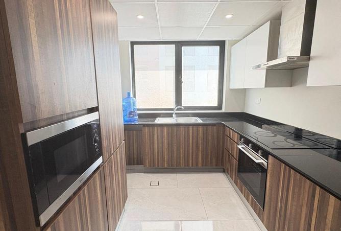 51203989 - Property Image 2