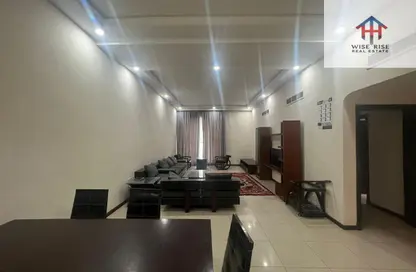 Apartment - 2 Bedrooms - 3 Bathrooms for rent in Busaiteen - Muharraq Governorate