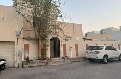 فيلا - 4 غرف نوم - 3 حمامات للبيع في الرفاع الغربي - الرفاع - المحافظة الجنوبية