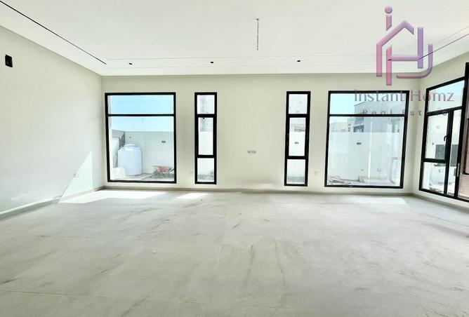 998084 - Property Image 3