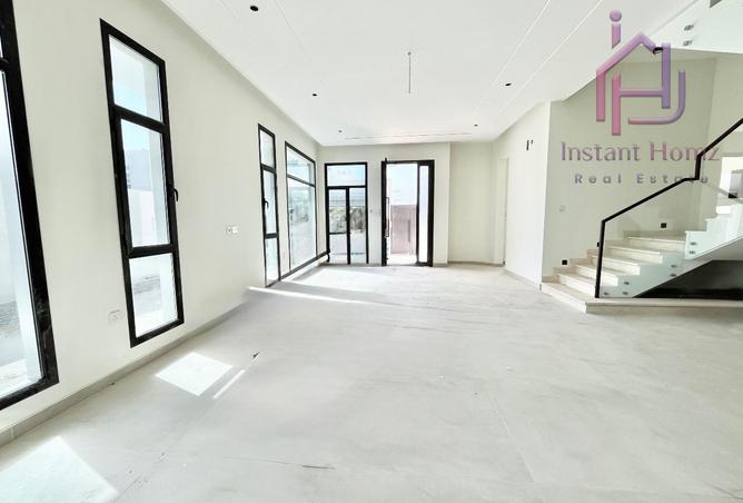 998084 - Property Image 2