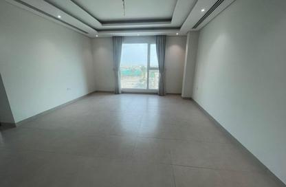 Apartment - 2 Bedrooms - 2 Bathrooms for rent in Al Burhama - Manama - Capital Governorate