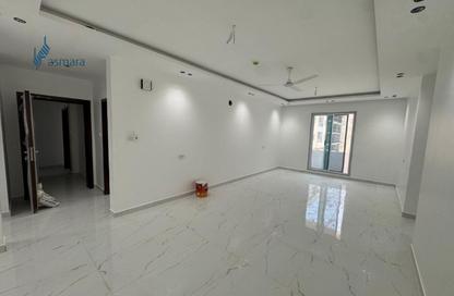 Apartment - 5 Bedrooms - 4 Bathrooms for sale in Hidd - Muharraq Governorate