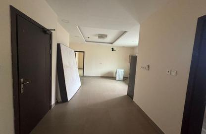 Apartment - 2 Bedrooms - 2 Bathrooms for rent in Tubli - Central Governorate