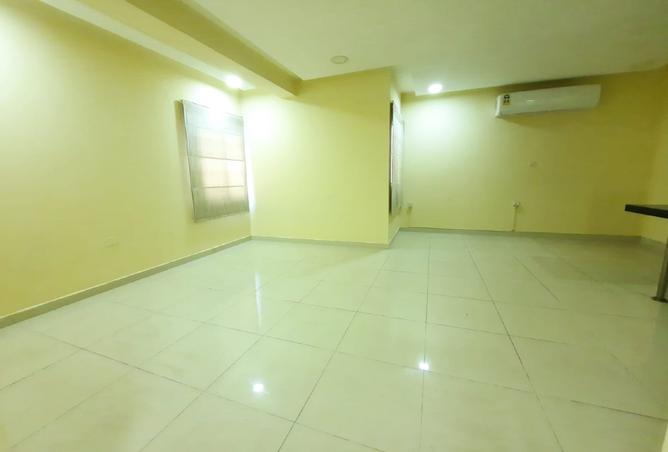 978408 - Property Image 2