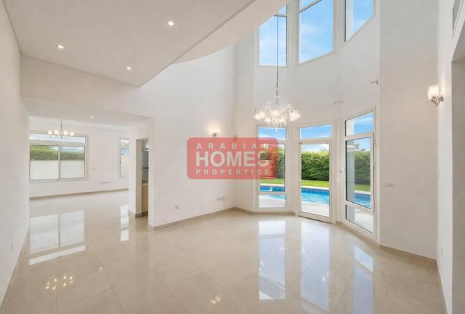 989415 - Property Image 2