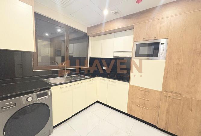 989125 - Property Image 3