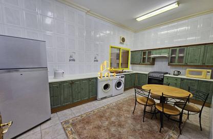 Apartment - 3 Bedrooms - 3 Bathrooms for rent in Al Juffair - Capital Governorate