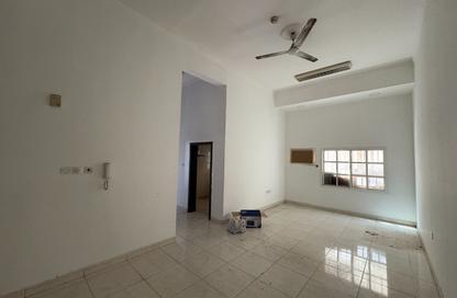 Apartment - 3 Bedrooms - 2 Bathrooms for rent in West Riffa - Riffa - Southern Governorate Apartment - 3 Bedrooms - 2 Bathrooms for rent in West Riffa - Riffa - Southern Governorate