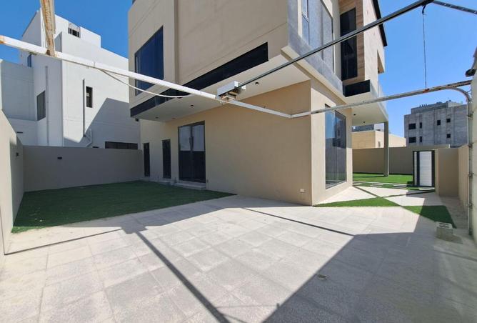 1001557 - Property Image 2