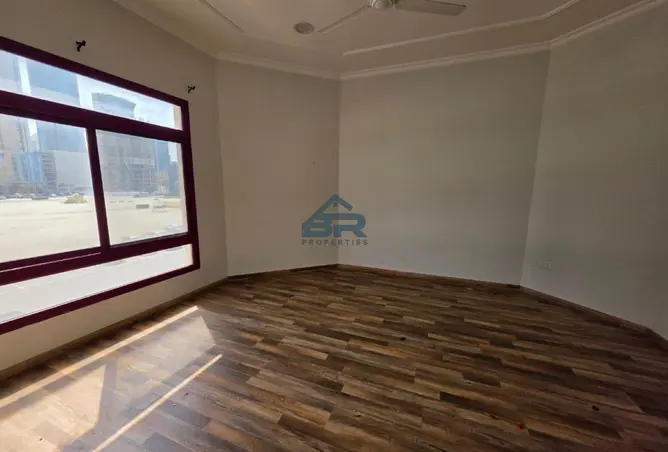57877155 - Property Image 2