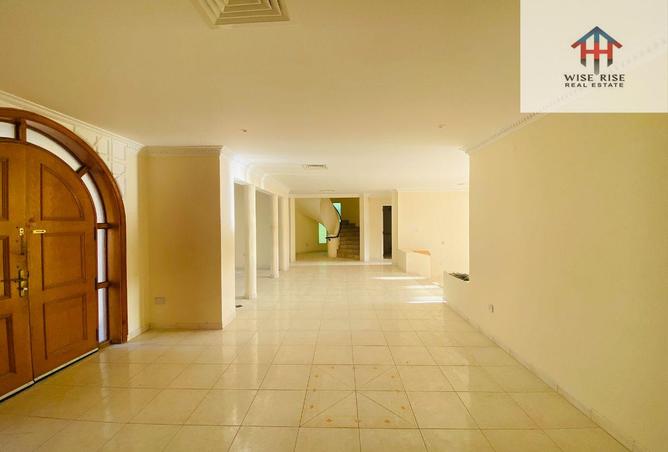 988098 - Property Image 3