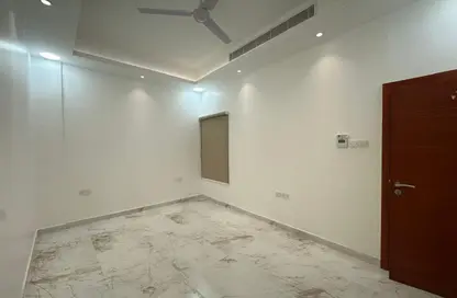 Apartment - 2 Bedrooms - 1 Bathroom for rent in Busaiteen - Muharraq Governorate