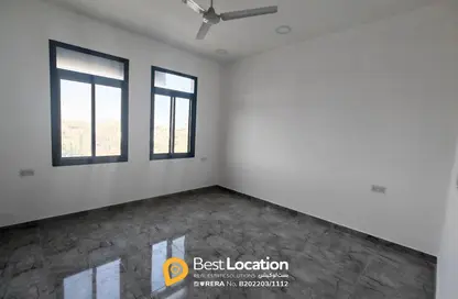 مكتب - 2 غرف نوم - 2 حمامات للايجار في جرداب - المحافظة الوسطى