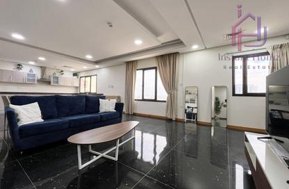 Apartment - 2 Bedrooms - 3 Bathrooms for rent in Amwaj Avenue - Amwaj Islands - Muharraq Governorate Apartment - 2 Bedrooms - 3 Bathrooms for rent in Amwaj Avenue - Amwaj Islands - Muharraq Governorate