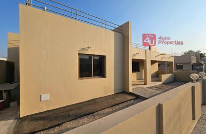 Apartment - 3 Bedrooms - 2 Bathrooms for rent in Salmaniya - Manama - Capital Governorate