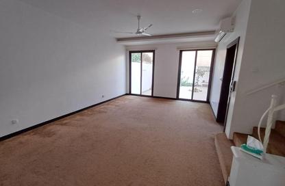 Villa - 3 Bedrooms - 4 Bathrooms for rent in Galali - Muharraq Governorate
