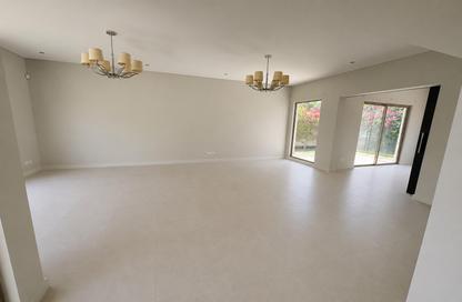 Compound - 4 Bedrooms - 5 Bathrooms for rent in Janabiya - Northern Governorate