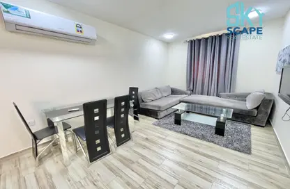 Apartment - 1 Bedroom - 1 Bathroom for rent in Sanabis - Manama - Capital Governorate