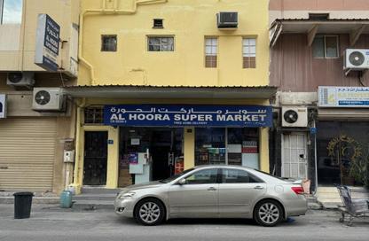 عمارة بالكامل - استوديو - 4 حمامات للبيع في الحورة - محافظة العاصمة