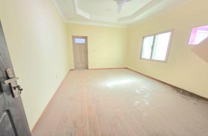 Apartment - 3 Bedrooms - 3 Bathrooms for rent in Tubli - Central Governorate