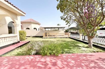 Villa - 4 Bedrooms - 4 Bathrooms for rent in Janabiya - Northern Governorate