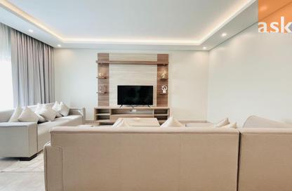 Villa - 3 - 4 for rent in Al Juffair - Capital Governorate