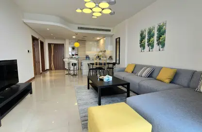 شقة - غرفة نوم - 2 حمامات للايجار في دلمونيا - المحرق