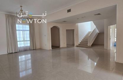 Villa - 4 - 4 for rent in Mahooz - Manama - Capital Governorate Villa - 4 - 4 for rent in Mahooz - Manama - Capital Governorate