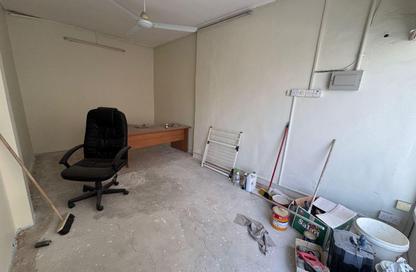 Shop - 2 Bedrooms for rent in Riffa - Southern Governorate
