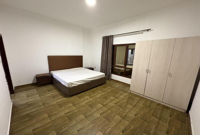 1002375 - Property Image 3