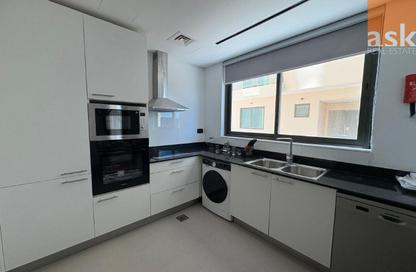 Apartment - 1 Bedroom - 2 Bathrooms for rent in Reef Island - Capital Governorate