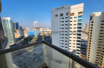 Apartment - 2 Bedrooms - 3 Bathrooms for rent in Sanabis - Manama - Capital Governorate