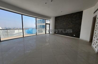 Apartment - 2 Bedrooms - 3 Bathrooms for rent in Sanabis - Manama - Capital Governorate