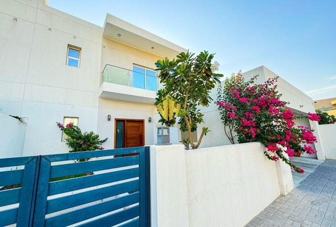 1002777 - Property Image 3