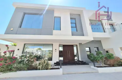 Villa - 4 Bedrooms - 5 Bathrooms for rent in Janabiya - Northern Governorate