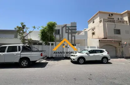 Villa - 4 Bedrooms - 4 Bathrooms for rent in Zinj - Manama - Capital Governorate