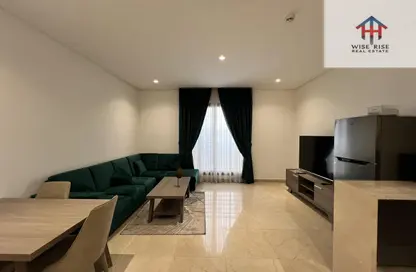 Apartment - 2 Bedrooms - 2 Bathrooms for rent in Mahooz - Manama - Capital Governorate