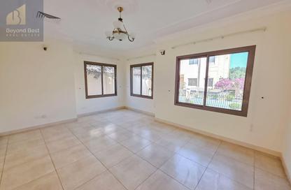 Villa - 4 Bedrooms - 4 Bathrooms for rent in Janabiya - Northern Governorate