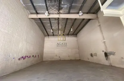 مستودع - استوديو للايجار في راس زوييد - المحافظة الجنوبية