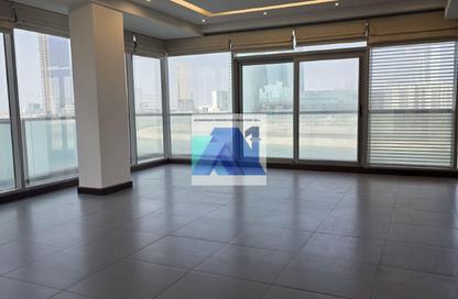 Apartment - 3 Bedrooms - 4 Bathrooms for rent in Reef Island - Capital Governorate