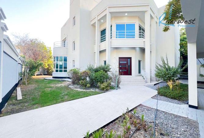 992738 - Property Main Image