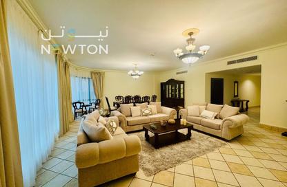 Apartment - 3 Bedrooms - 3 Bathrooms for rent in Al Juffair - Capital Governorate