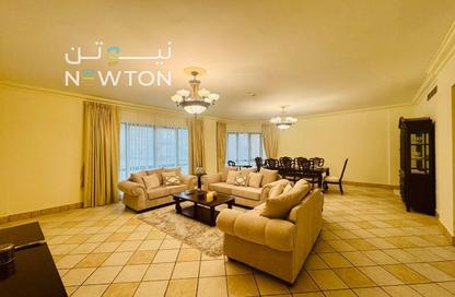 Apartment - 3 Bedrooms - 3 Bathrooms for rent in Al Juffair - Capital Governorate