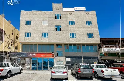 عمارة بالكامل - استوديو - 2 حمامات للبيع في الرفاع الغربي - الرفاع - المحافظة الجنوبية