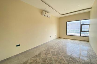 Apartment - 2 Bedrooms - 2 Bathrooms for rent in Salmabad - Central Governorate