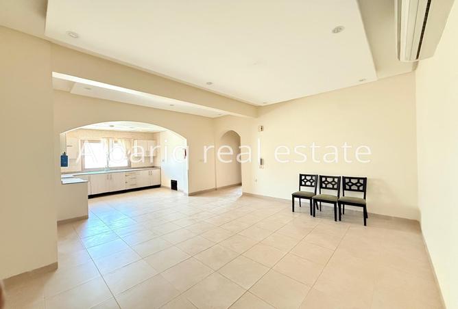 54598202 - Property Image 3